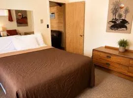 Cabin 19-Woodland Motor Lodge