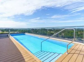 Iconic Canberra Views with Pool and Gym - Hosted by Canstay