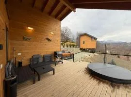 Royal Hill-Queen Chalet -Bran, Mountain View and Hot Tub