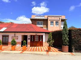 Hotel Boutique Villa Mercedes, готель у місті Сопо