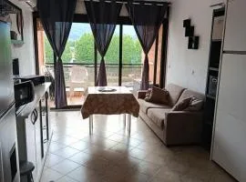 Charmant studio équipé, piscine privée, accès plage