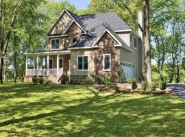 Riverfront home on the Hudson, minutes to Saratoga