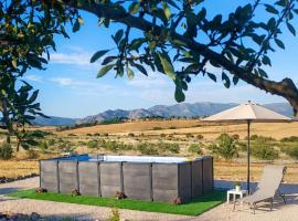 Su Arghentu Country Hotel, hotel en Laerru