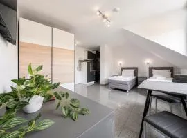Lipp Apartments
