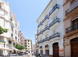 Cosy Rooms Embajador: Valensiya'da bir otel