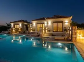 Koroni Poolside Suites