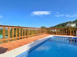 Mas la Fàbrica Rural Home, hotel a les Planes d'Hostoles