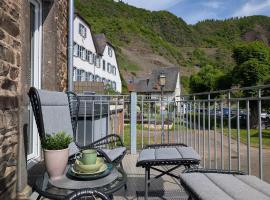 Charme & Moselblick im Alten Winzerhaus am Calmont, hotel em Bremm