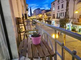 Domus Urbana - Central Apartment