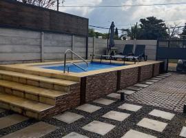 Casa con piscina climatizada para 6 personas en Parque del plata, hotel u gradu 'Parque del Plata'