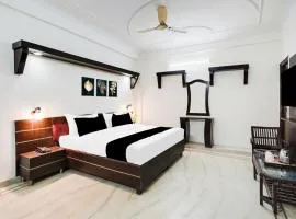 HOTEL O 4 SQUARE A LUXURY ROOMS NEAR RDC MAIN MARKET