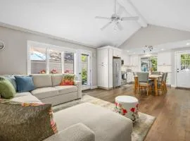Charming cottage in New Seabury