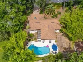 Sherylee's Poolside Retreat - Team Joseph Ellen