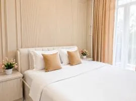 Yunusabad Metro Apartment with Large Balcony