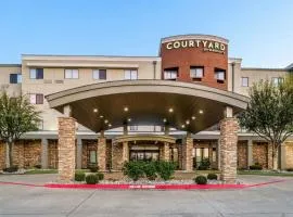 Courtyard Fort Worth West at Cityview