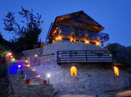 Villa Sajmo, hotell i Koman