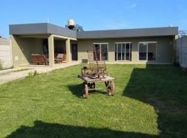 Quincho Monoambiente Con Parrilla, Hotel in Balcarce