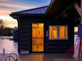 Lakefront Cabin w/ Hot Tub, Boat Dock, WiFi, a Game Room & Firepit - Dogs OK