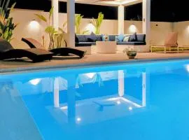 Modern 3 bedroom private pool villa near Fishermans Village