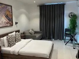 RT Luxury Apartment At The Lennox
