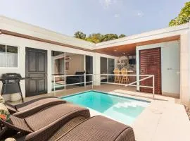 House with private pool, Herradura beach
