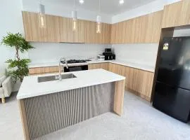 Modern 4BR Family Home in Wollert, VIC