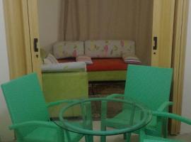 Gazzar inn Madinaty78, hotel v destinaci Badr