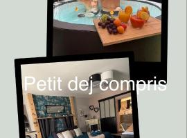 Le Magnolia – hotel w mieście Canet