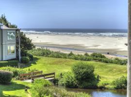 Little Creek Cove Beach Resort, hotel cerca de Yaquina Head Lighthouse, Newport