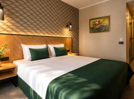 Vitosha Park Hotel - Free Pool & Gym, hotel in Sofia