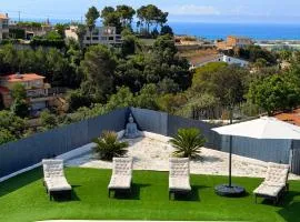 Chillout House with heated pool 29 C Sea & Mountain view