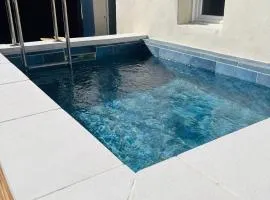 Chambre Sud Doré avec Piscine en saison et SPA en supplément