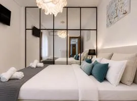 95sqm - 10min center - 2 bedrooms -2AirCo - Gas heating - 3 SmartTvs - 2nd floor - Optical fiber