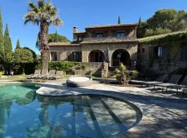 Maison Augustin provence Alpilles Luberon