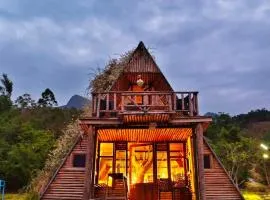 A Frame Hideaway in the Hills-Mountaincliffliving