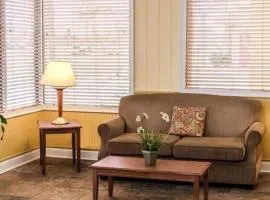 Baymont by Wyndham Pensacola at NAS Corry