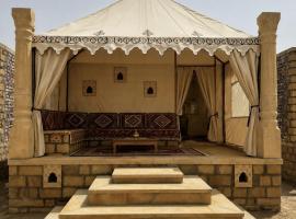 Viesnīca Royal Empire Camp & Resort Jaisalmer pilsētā Sām