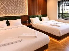 Hotel J VIN PALACE