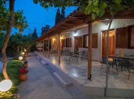 Kastraki Villas
