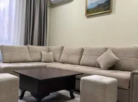 Amiryan's apartment 4