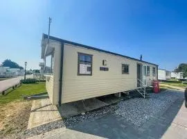 Homely 8 Berth Caravan In Essex, At Steeple Bay Ref 36046E