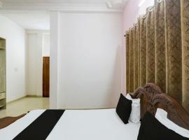 Hotel O Dhan Mahal Resort, khách sạn ở Jabalpur