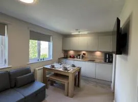 Johnson Suite Lichfield - New 2 Bed & 2 Parking Spaces