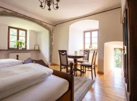 Romantisches Burgzimmer 5 - bei Heidelberg
