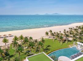 Royal Beachfront Resort Danang, hotel din Dien Ban
