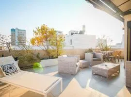 Miklat Chic Spacious Penthouse Terrace By Feelhome