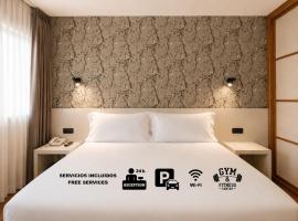 팜플로나에 위치한 호텔 Hotel Apartamentos San Fermín Pamplona