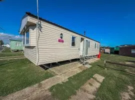 Superb 8 Berth Caravan At St Osyth Beach, Essex Ref 28001G