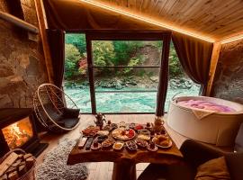 AYDER River Suites Bungalow & Hotel, hótel í Çamlıhemşin