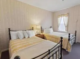 The Pines Inn